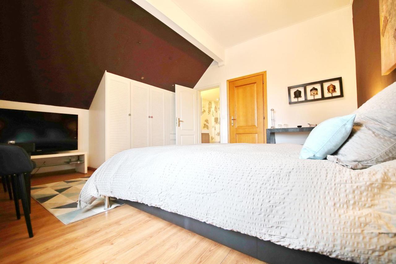 Corseaux Beach Rooms-Riviera Beach Apartments เวอเวย์ ภายนอก รูปภาพ