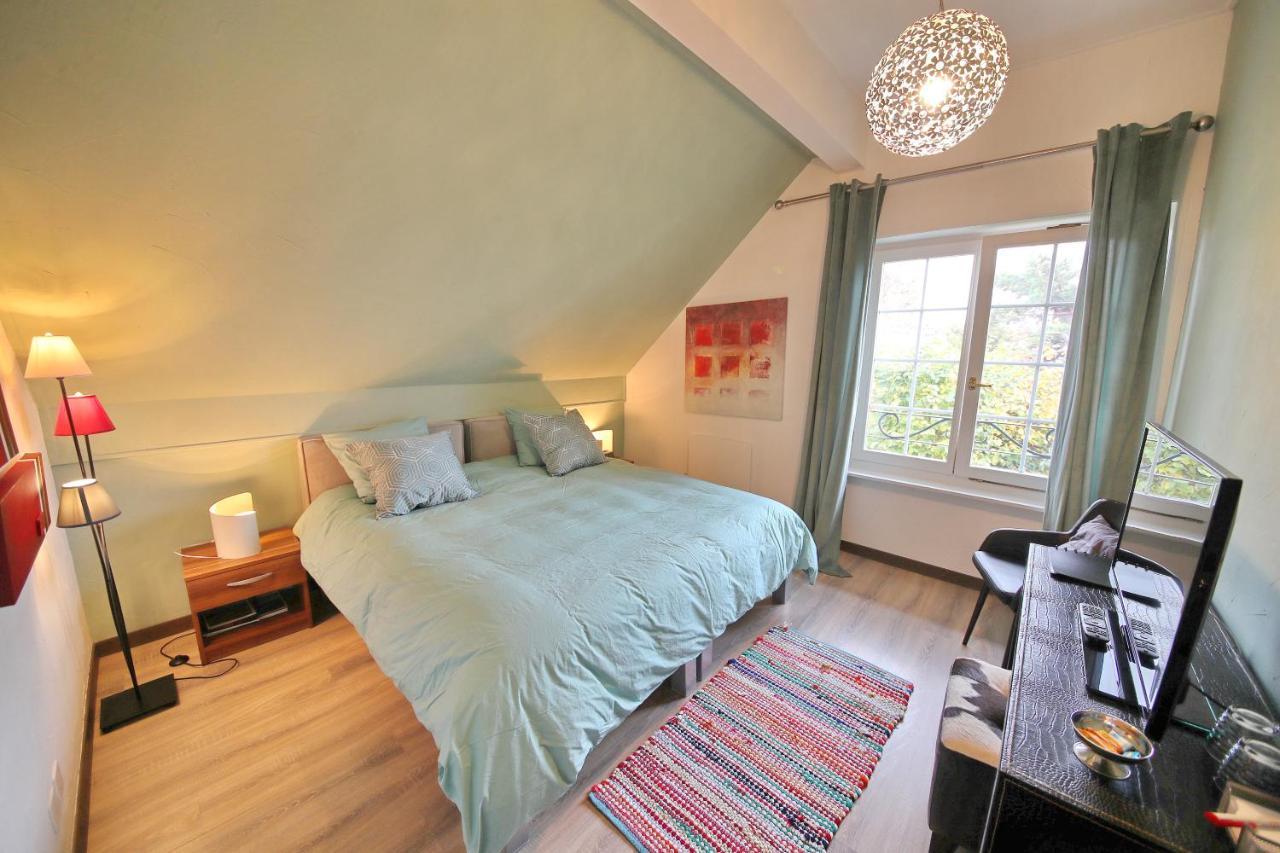 Corseaux Beach Rooms-Riviera Beach Apartments เวอเวย์ ภายนอก รูปภาพ
