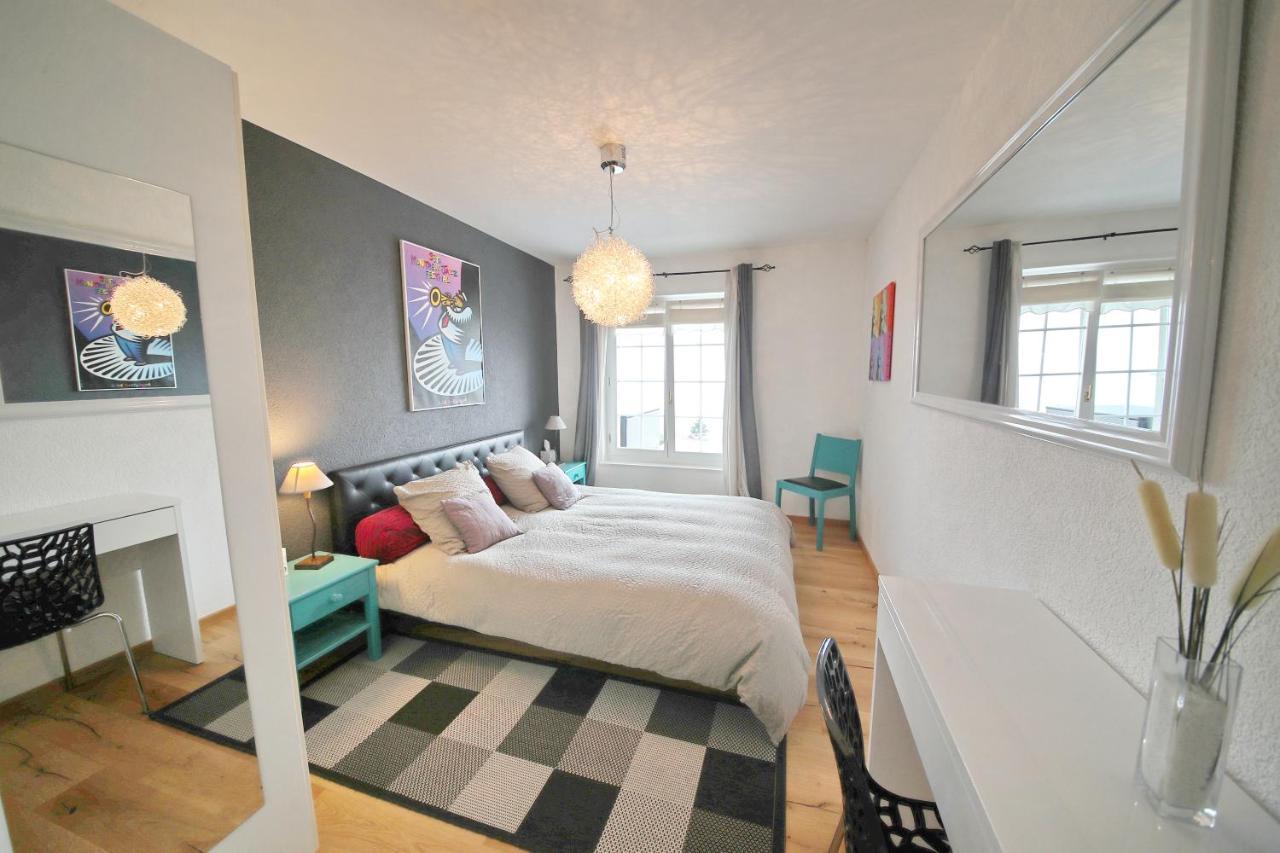 Corseaux Beach Rooms-Riviera Beach Apartments เวอเวย์ ภายนอก รูปภาพ